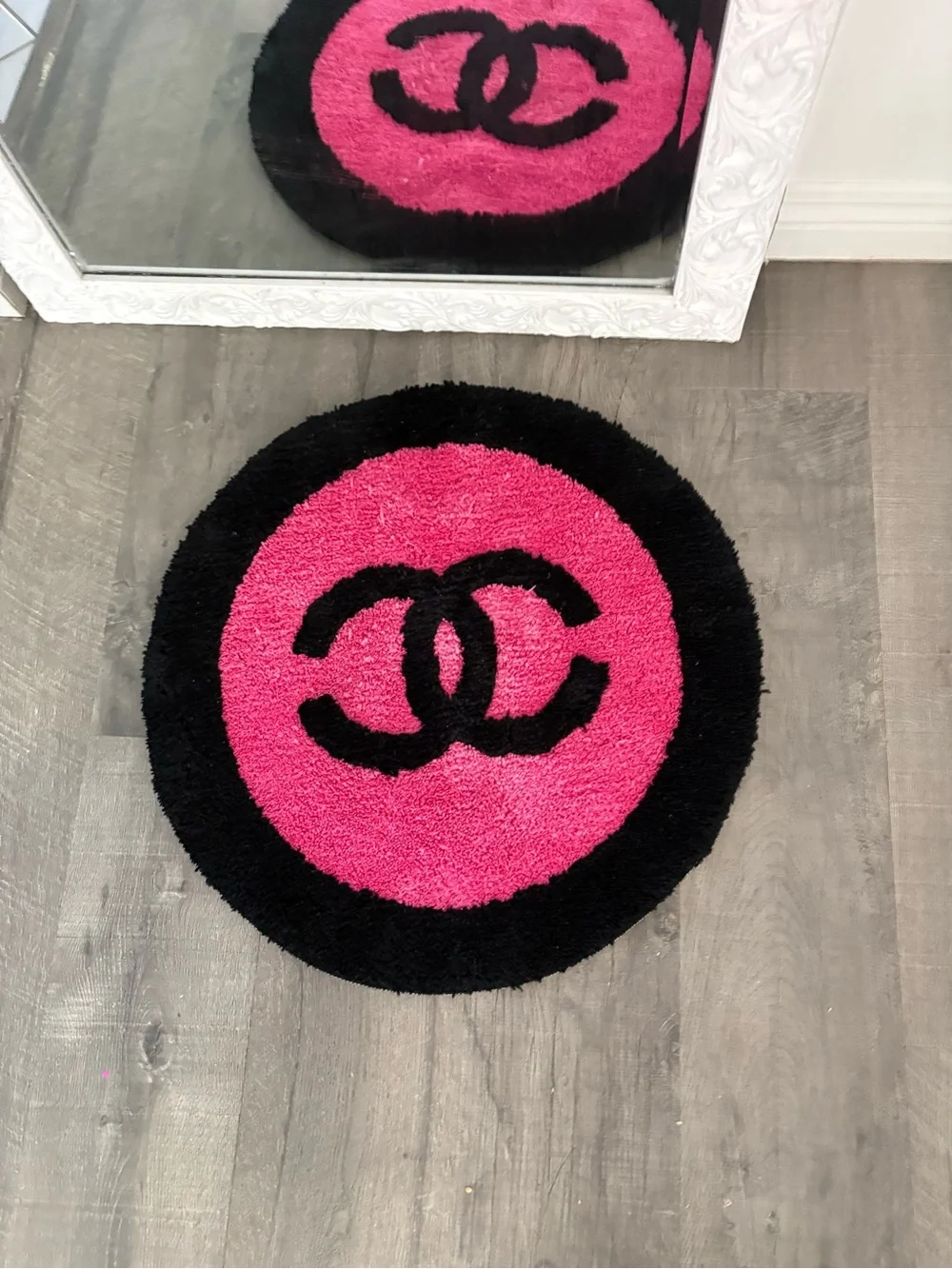 CHANEL Round Pink and Black Logo Door Mat